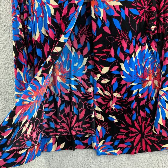 Chicos Travelers Womens Top Colorful Floral Sz M 8 Slinky Wrinkle free Travel - Picture 8 of 10